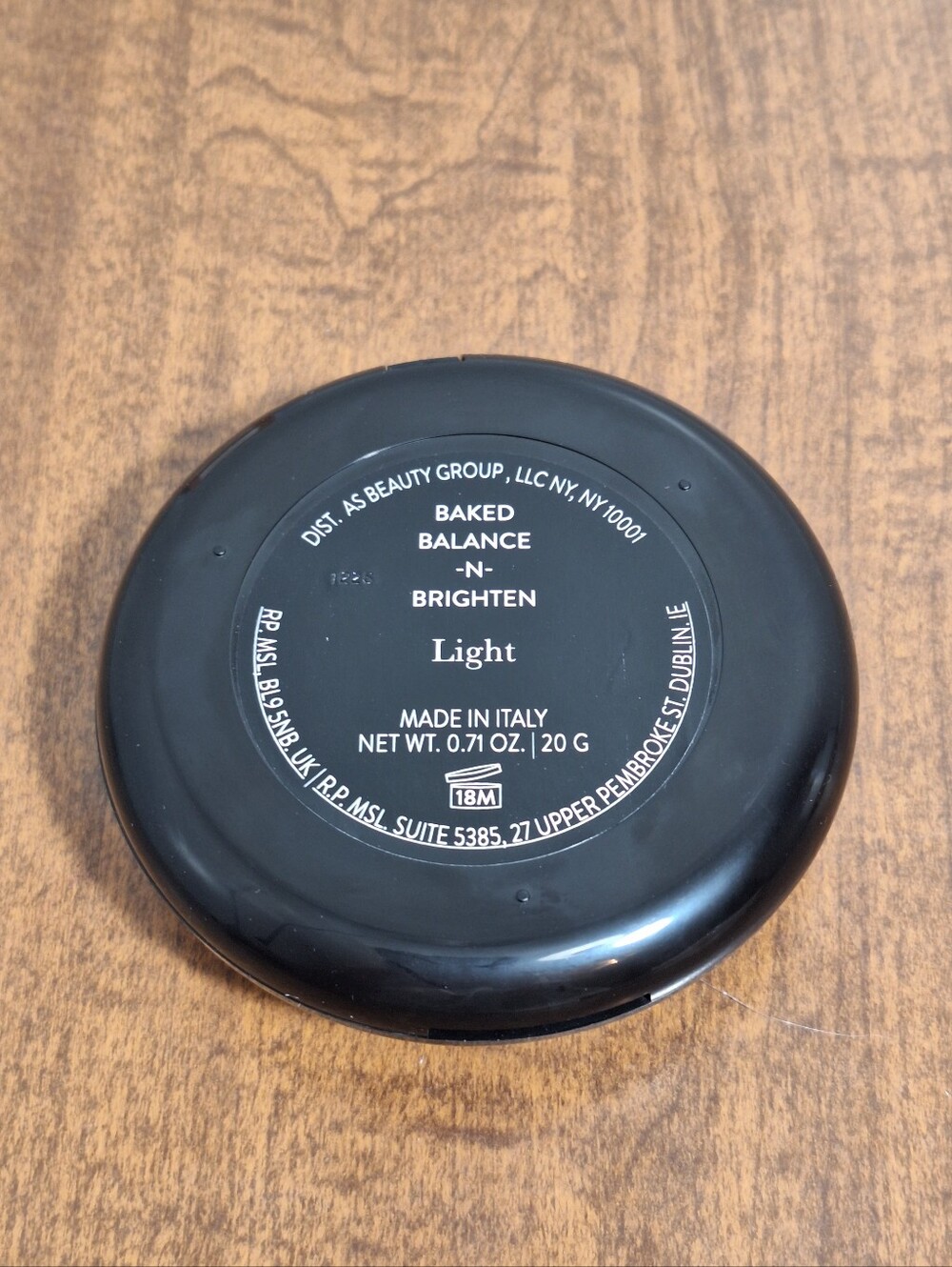 Laura Geller Baked Balance-N-Brighten Color Correct Foundation 0.70 Oz LIGHT - Picture 6 of 6